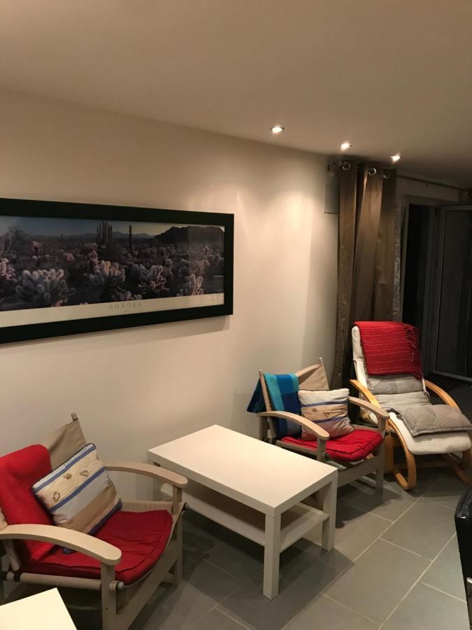 Chez La Berthe Colme Apartment Тул Екстериор снимка